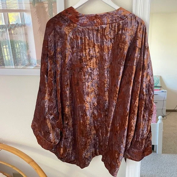 Anthropologie Esme Crushed Velvet
Floral Kimono Cardigan Jacket - Picture 5 of 5